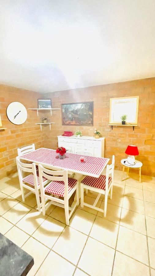Colorful And Happy Apartment Sukosan - With Parking エクステリア 写真