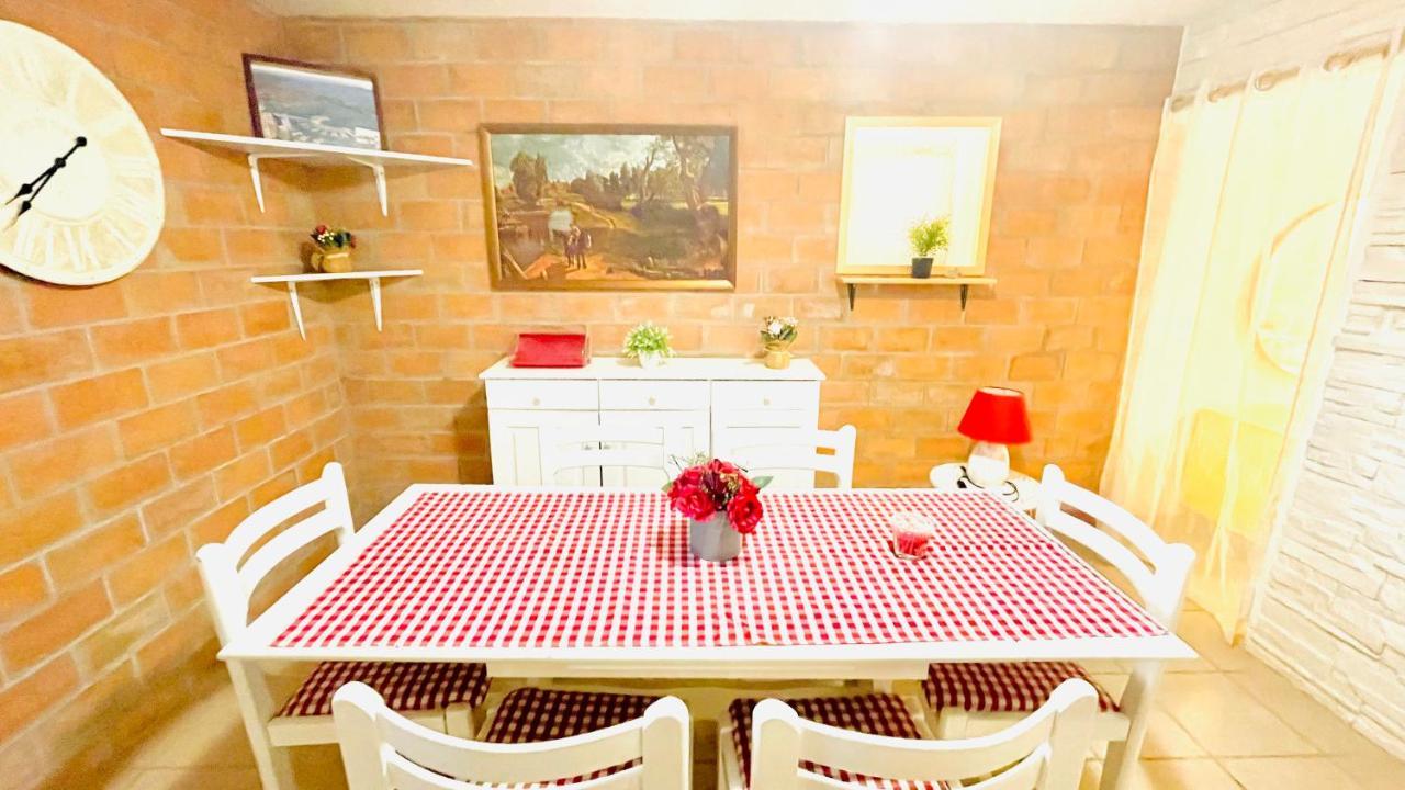 Colorful And Happy Apartment Sukosan - With Parking エクステリア 写真