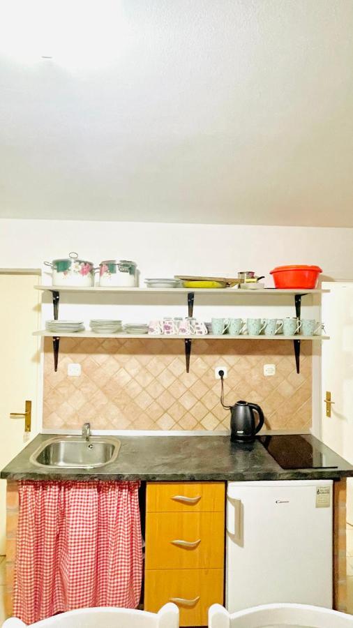 Colorful And Happy Apartment Sukosan - With Parking エクステリア 写真