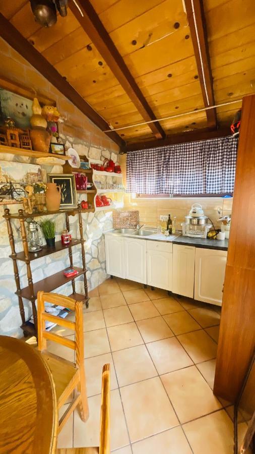 Colorful And Happy Apartment Sukosan - With Parking エクステリア 写真